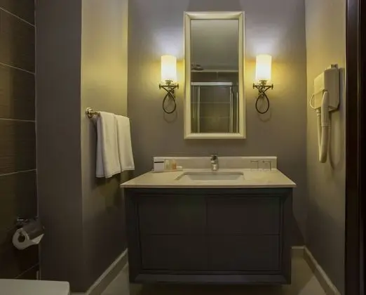 Bathroom sink