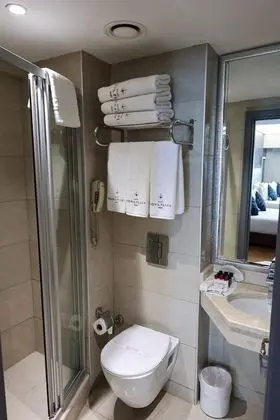 Standard Dört Kişilik Oda
