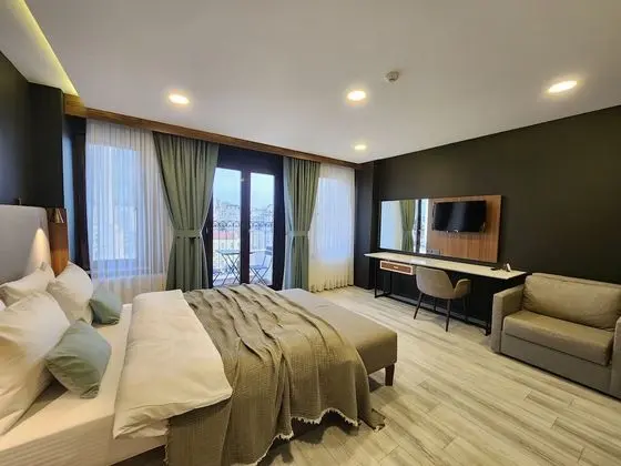 Comfort Çatı Katı Süiti (Penthouse)