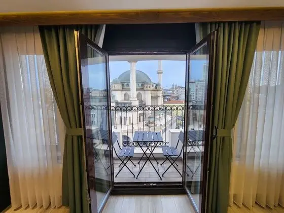Comfort Çatı Katı Süiti (Penthouse)