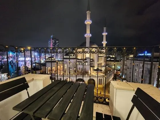 Comfort Çatı Katı Süiti (Penthouse)