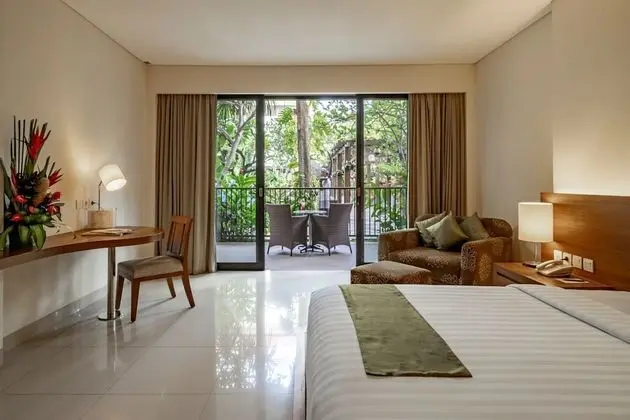 Taksu Suite with Balcony