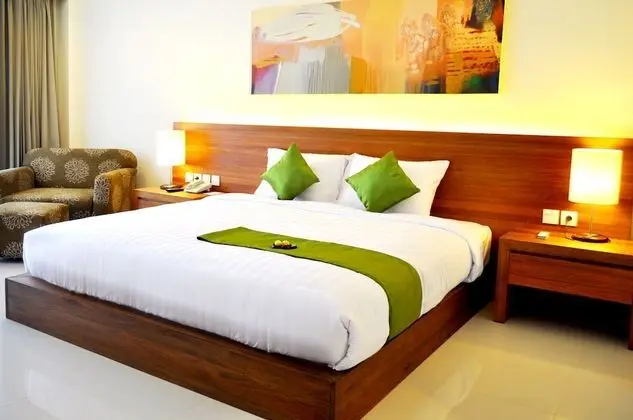 Taksu Suite with Balcony