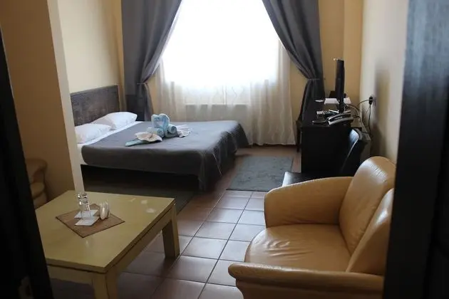 Junior Süit, 1 Çift Kişilik Yatak