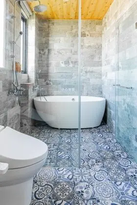 Deluxe Tek Büyük Yataklı Oda, 1 Büyük (Queen) Boy Yatak, Küvet, Dağ Manzaralı