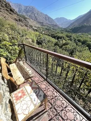 Panoramic Üç Kişilik Oda, 3 Tek Kişilik Yatak, Balkon, Dağ Manzaralı