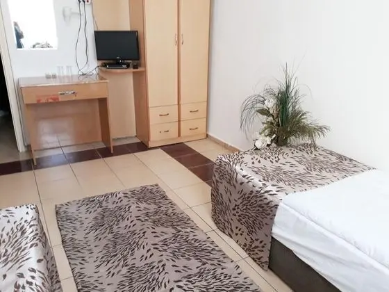 Triple Oda - Üç Ayrı Yataklı , Şehir Manzaralı