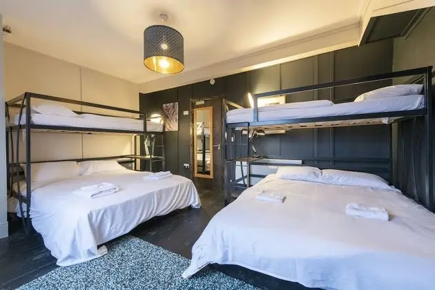 Çatı Katı (Loft), 4 Yatak Odası