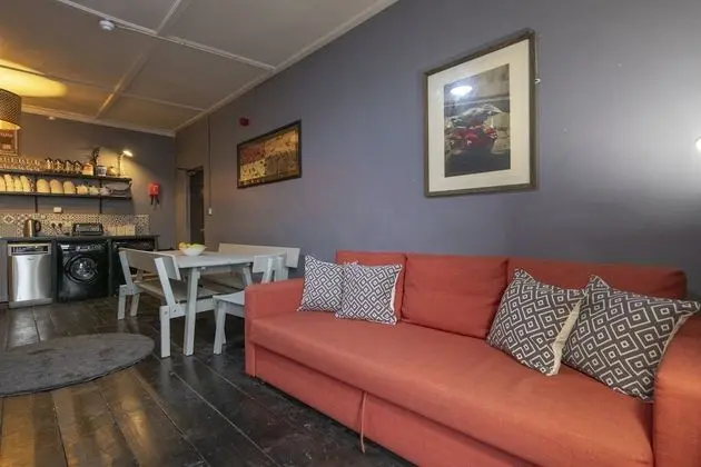 Çatı Katı (Loft), 4 Yatak Odası