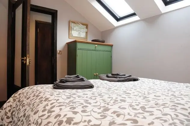 Ev, 4 Yatak Odası (Talbot Coach House)