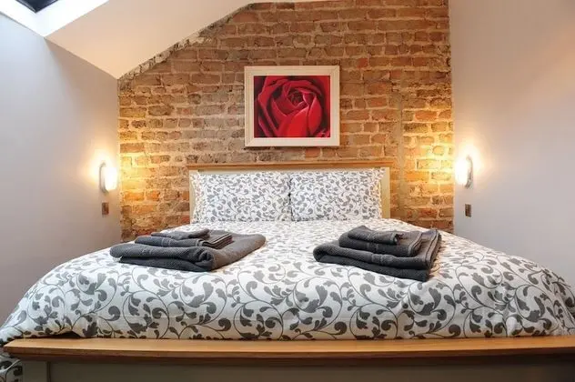 Ev, 4 Yatak Odası (Talbot Coach House)