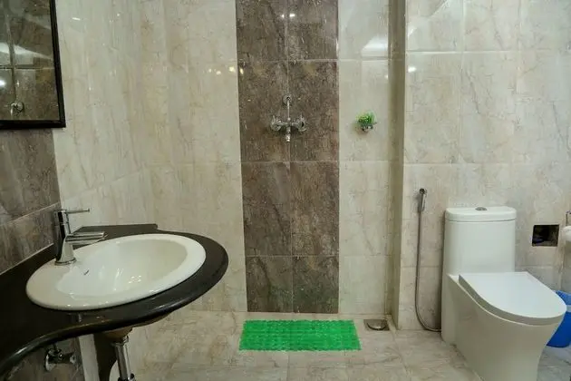 Superior Tek Büyük veya İki Ayrı Yataklı Oda