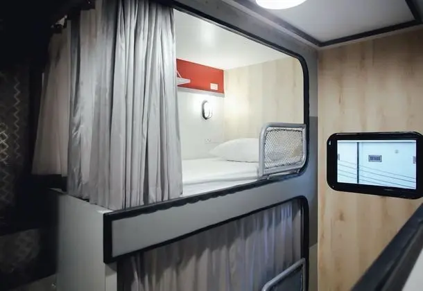 Deluxe Ortak Ranzalı Oda, Karma Ranzalı Oda, Ortak Banyo