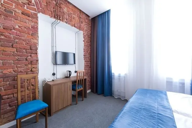 Standard Tek Büyük Yataklı Oda (with Sofa)