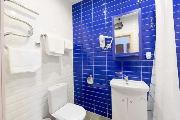 Standard Tek Büyük Yataklı Oda (with Sofa)