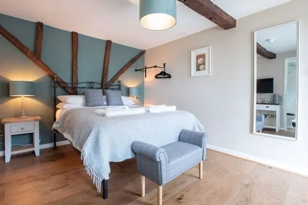 Comfort Tek Büyük Yataklı Oda, Banyolu/Duşlu, Avlu Manzaralı