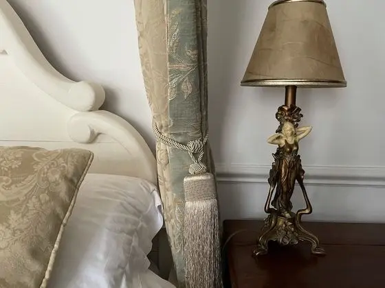 Tek Büyük Yataklı Oda, Banyolu/Duşlu (Room 5 Four Poster)