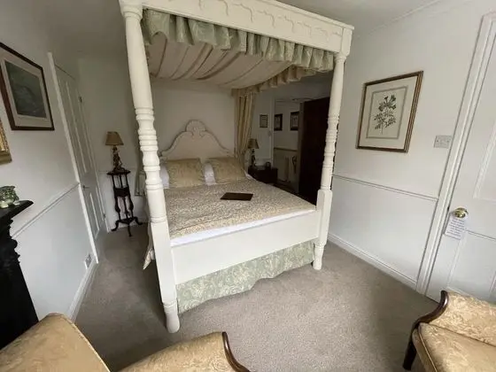 Tek Büyük Yataklı Oda, Banyolu/Duşlu (Room 5 Four Poster)