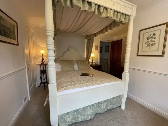 Tek Büyük Yataklı Oda, Banyolu/Duşlu (Room 5 Four Poster)