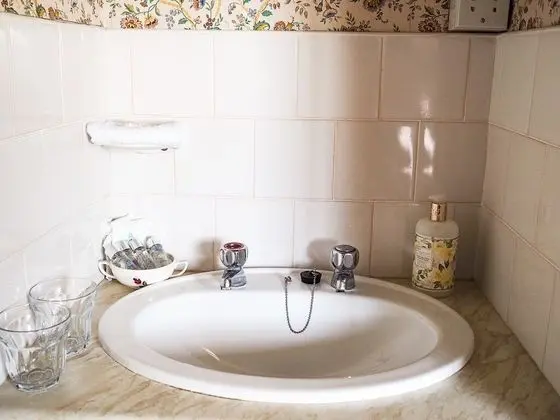 Tek Büyük Yataklı Oda, Ortak Banyo, Deniz Manzaralı