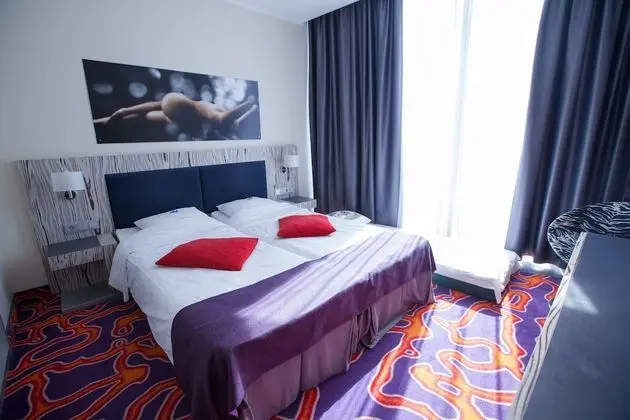 Standard Twin Room with SPA access