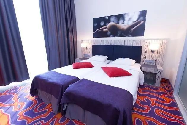 Standard Twin Room with SPA access