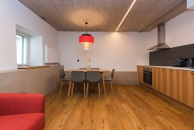 Superior Split Level Apartment