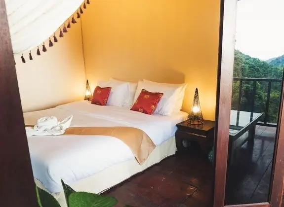 Family Oda, Sigara İçilmez, Tepe Manzaralı