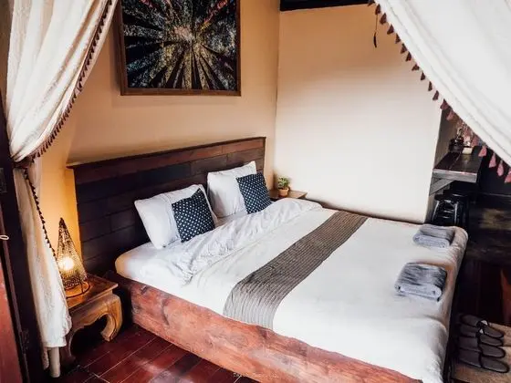 Family Oda, Sigara İçilmez, Tepe Manzaralı