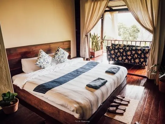 Family Oda, Sigara İçilmez, Tepe Manzaralı