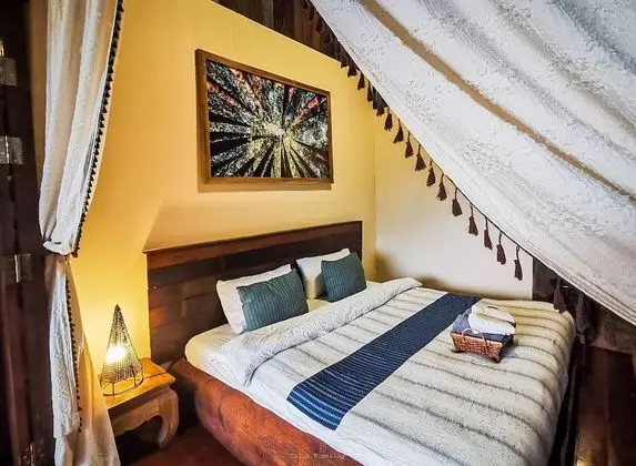 Family Oda, Sigara İçilmez, Tepe Manzaralı