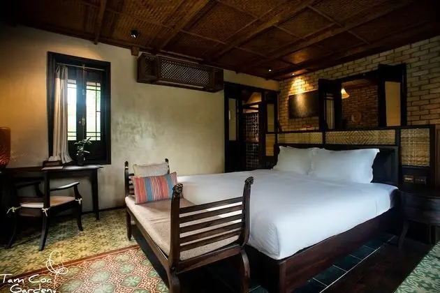 Oda (Mountain Verandah Chamber)