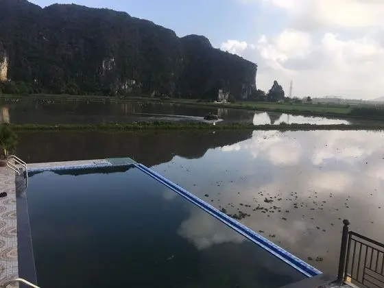 Tek Büyük Yataklı Oda, Göl Manzaralı