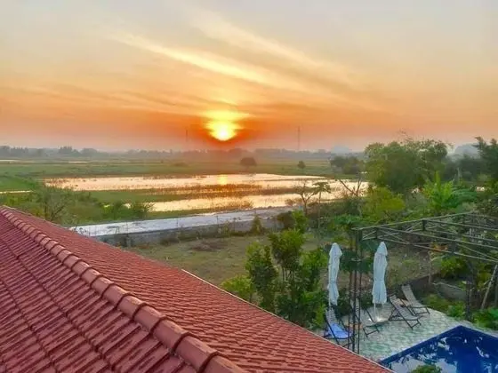 Panoramic Tek Büyük Yataklı Oda, Sigara İçilmez, Havuz Manzaralı