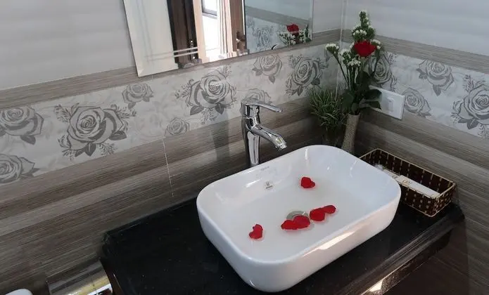Panoramic Tek Büyük Yataklı Oda