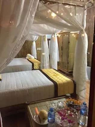 Üç Kişilik Oda