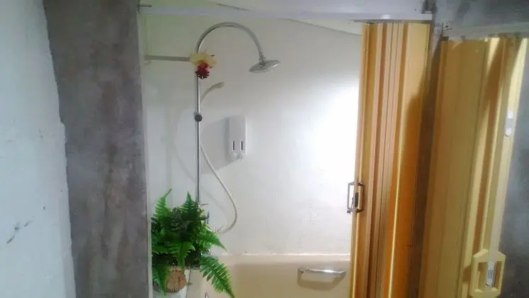 Economy Dört Kişilik Oda, Ortak Banyo
