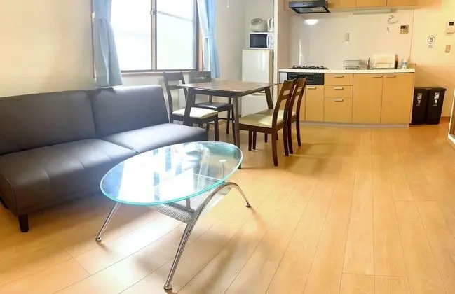 Ev (Private Vacation)