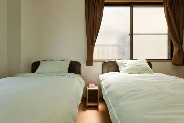 Ev (Private Vacation)