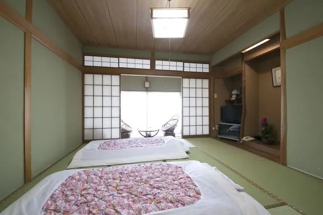 Traditional Oda (for 3 People)