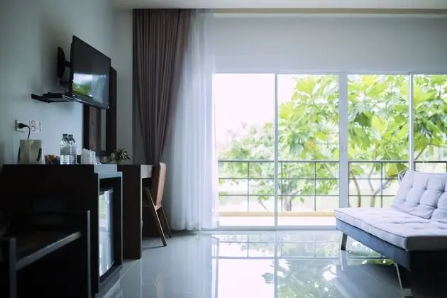 Grand Deluxe Room