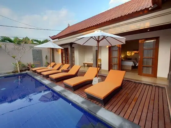 Family Villa, 3 Yatak Odası, Kişiye Özel Havuzlu, Zemin Kat