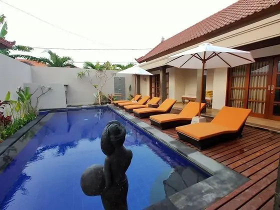 Family Villa, 3 Yatak Odası, Kişiye Özel Havuzlu, Zemin Kat