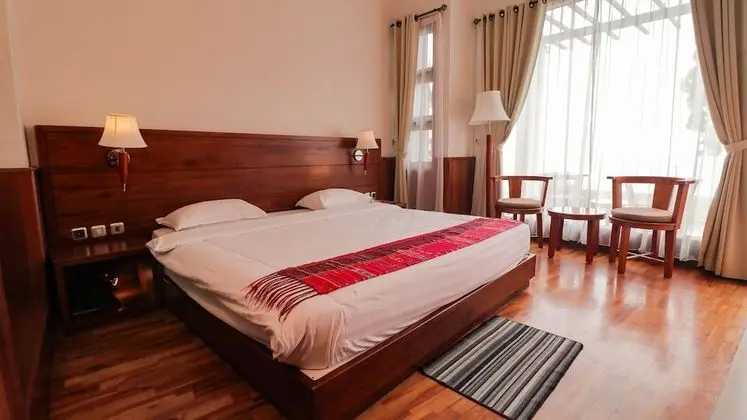 Tongging Point Hotel Deluxe Double/Twin, Lake Toba View