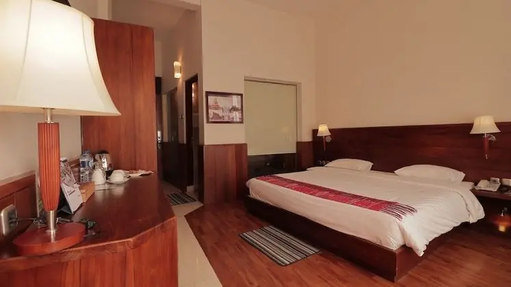 Tongging Point Hotel Deluxe Double/Twin, Lake Toba View