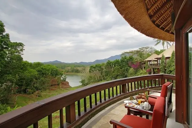 Oda, Lagün Manzaralı