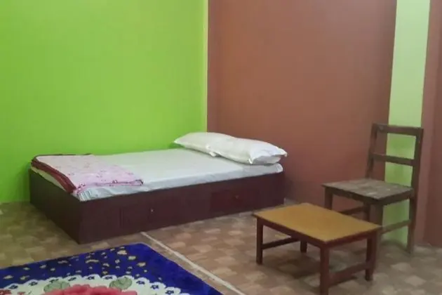 Oda, 1 Çift Kişilik Yatak, Sigara İçilmez