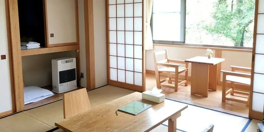 Traditional Oda, Sigara İçilmez (Japanese Style, Separate Sitting Area)