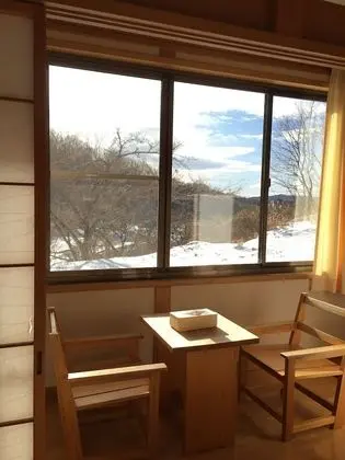 Traditional Oda, Sigara İçilmez (Japanese Style, Separate Sitting Area)