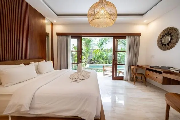 Luxury Süit, 1 Yatak Odası, Havuz Manzaralı